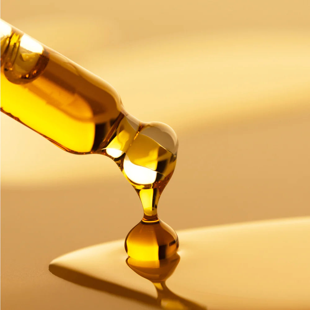 C.E.O. Glow Vitamin C + Turmeric Face Oil