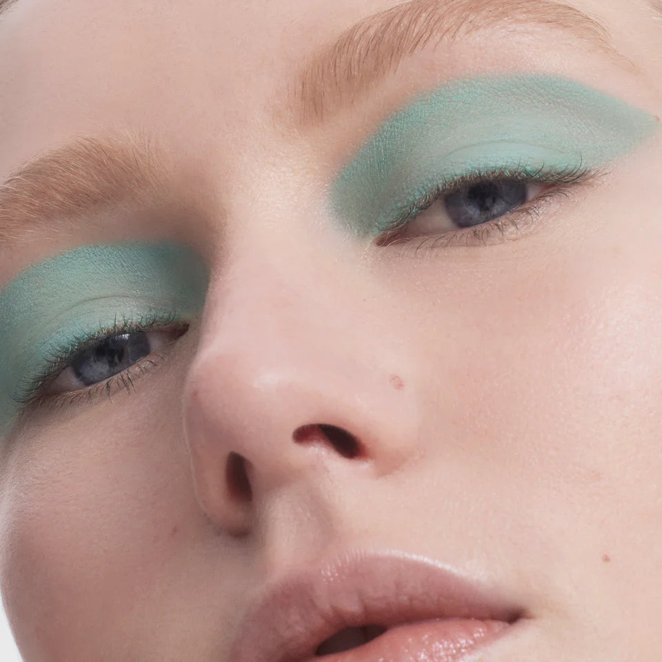 Satin Kajal Liner