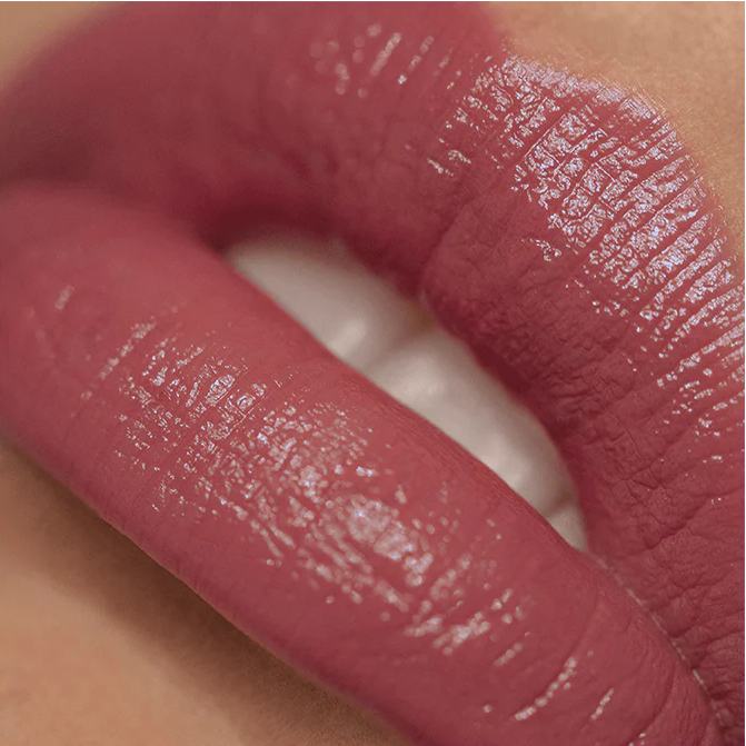 Posh Lipstick Moisturizing Colour