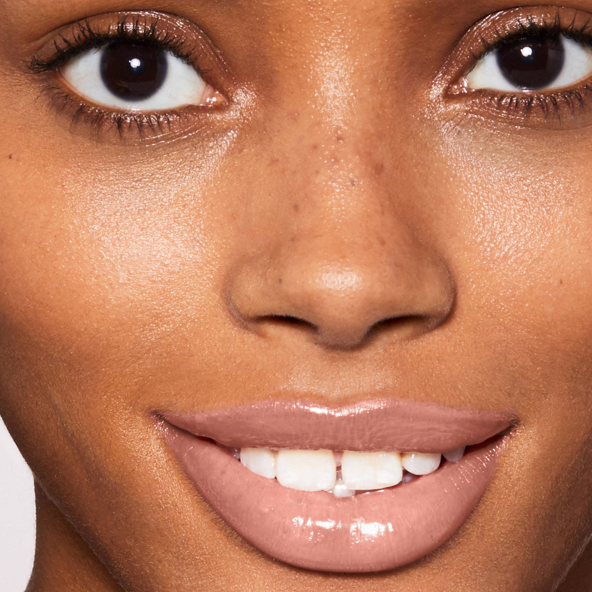 Vital Skin Foundation Stick