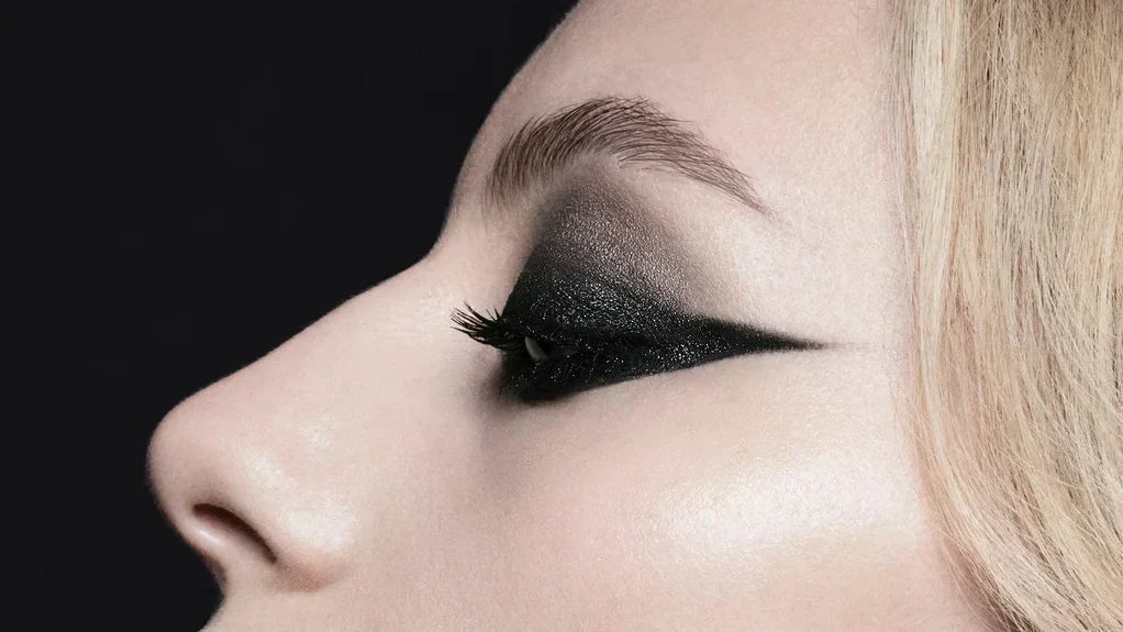 I Migliori Prodotti Victoria Beckham Beauty: La Guida del Makeup Artist