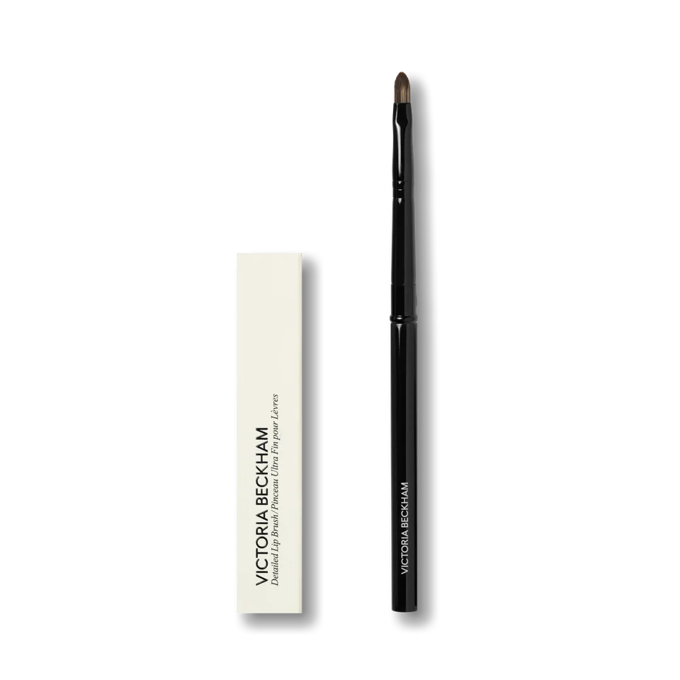 30. Detailed Lip Brush