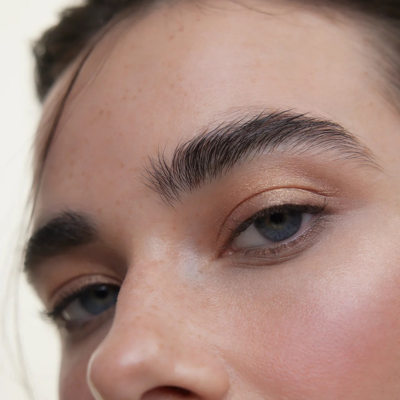 La Lumière Liquid Eyeshadow