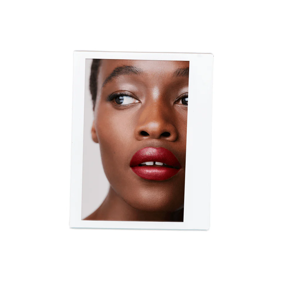 Posh Lipstick Moisturizing Colour